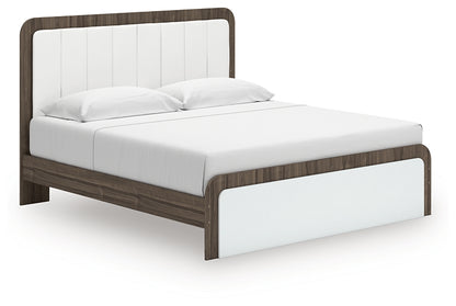Kendanport  Upholstered Bed