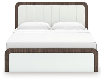 Kendanport  Upholstered Bed