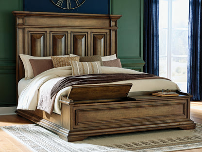 Frantanna California  Panel Storage Bed