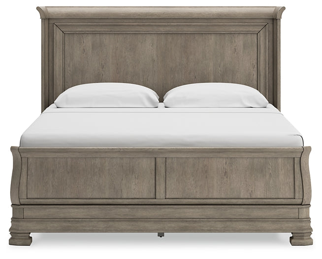 Lexorne  Sleigh Bed With Mirrored Dresser