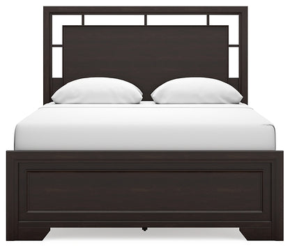 Covetown  Panel Bed With Mirrored Dresser And Nightstand