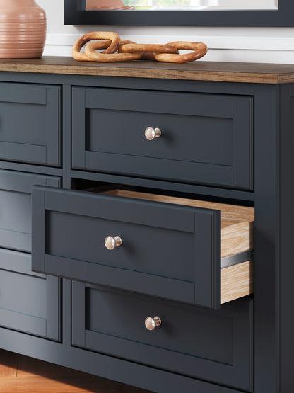 Landocken  Panel Headboard With Mirrored Dresser, Chest And Nightstand