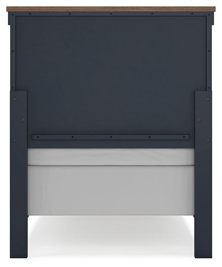 Landocken  Panel Headboard With Mirrored Dresser