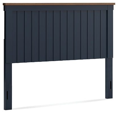 Landocken  Panel Headboard With Mirrored Dresser, Chest And Nightstand