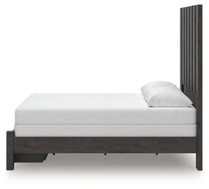 Fraluna  Panel Storage Bed With Mirrored Dresser