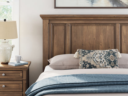 Feddinger  Panel Bed With Mirrored Dresser