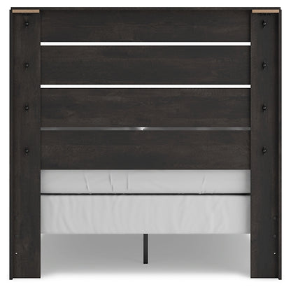 Hollivern  Panel Bed With Mirrored Dresser And Nightstand