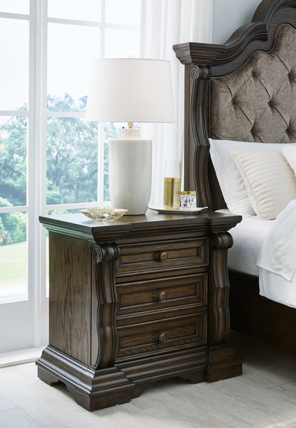 Maylee  Upholstered Bed With Mirrored Dresser, Chest And Nightstand