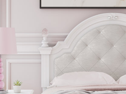 Kozlani  Upholstered Panel Bed