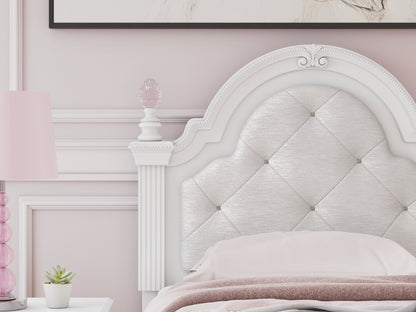 Kozlani  Upholstered Panel Bed