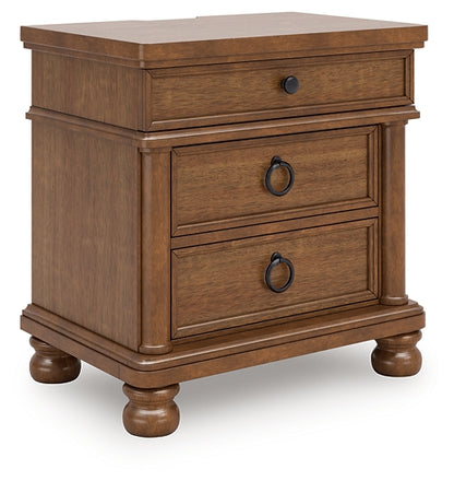 Rowlenstown California  Poster Bed With Mirrored Dresser And Nightstand