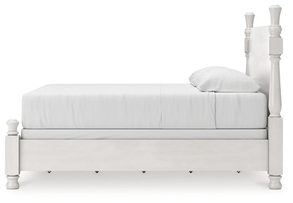 Rowlenstown  Poster Bed, Dresser And Mirror